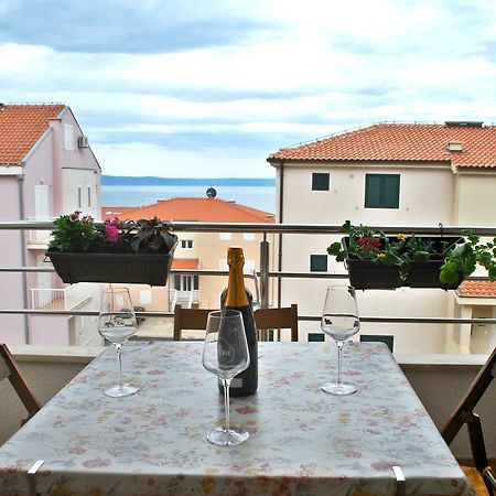 Apartment Dalmatia Макарска Экстерьер фото