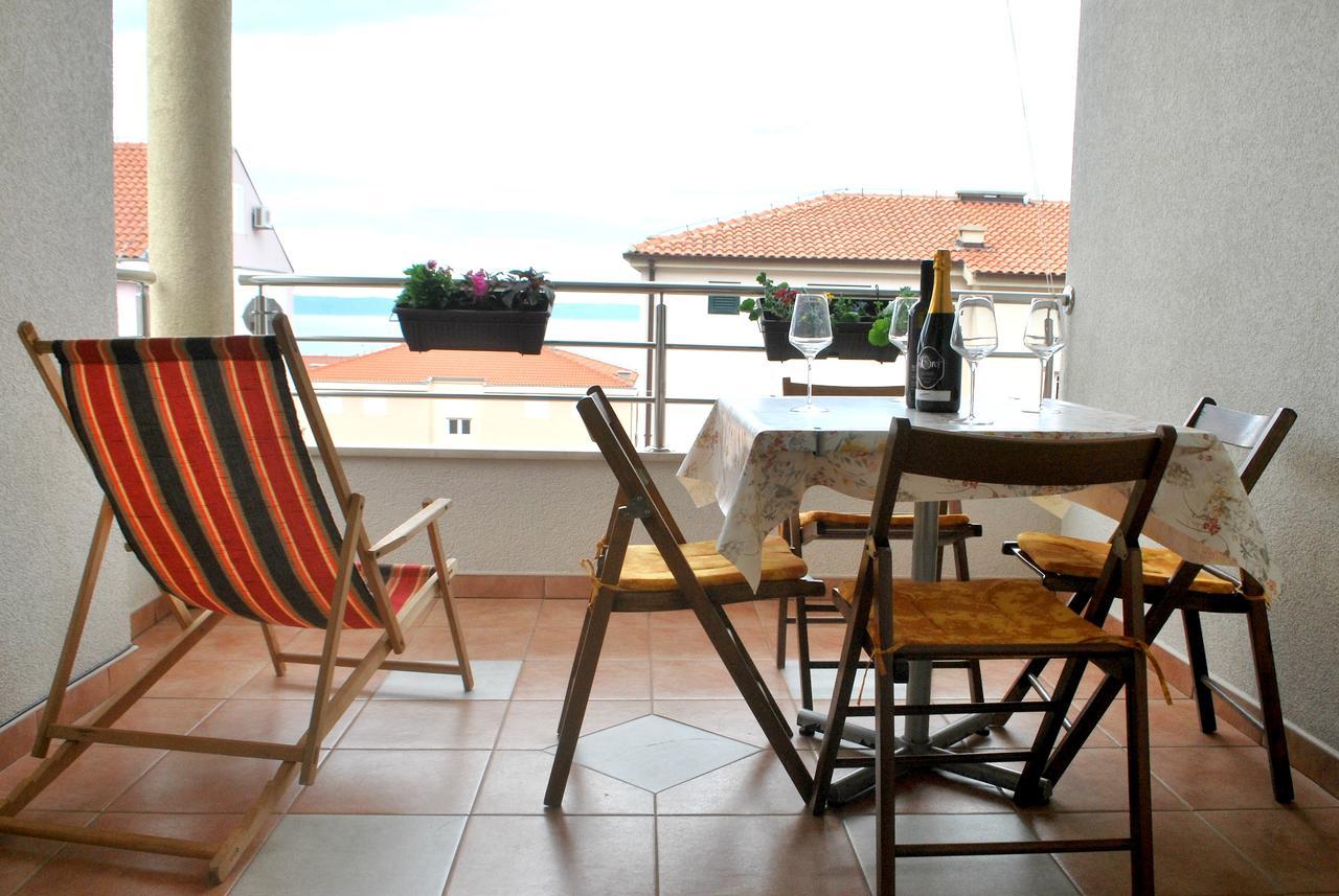 Apartment Dalmatia Макарска Экстерьер фото