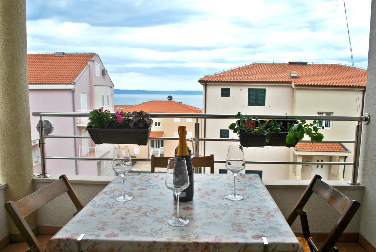Apartment Dalmatia Макарска Экстерьер фото