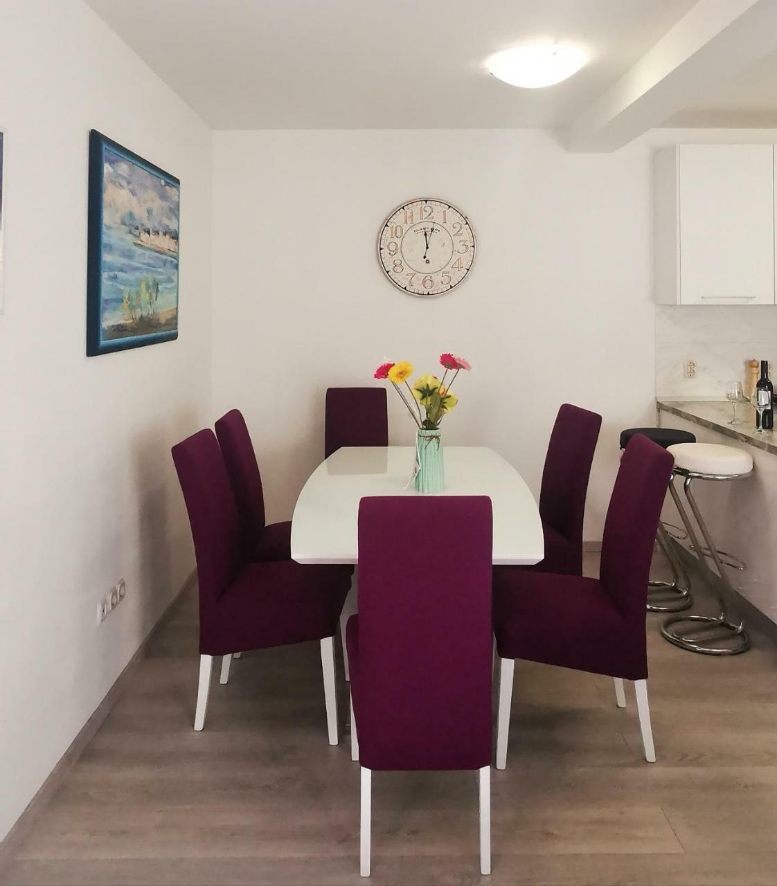 Apartment Dalmatia Макарска Экстерьер фото